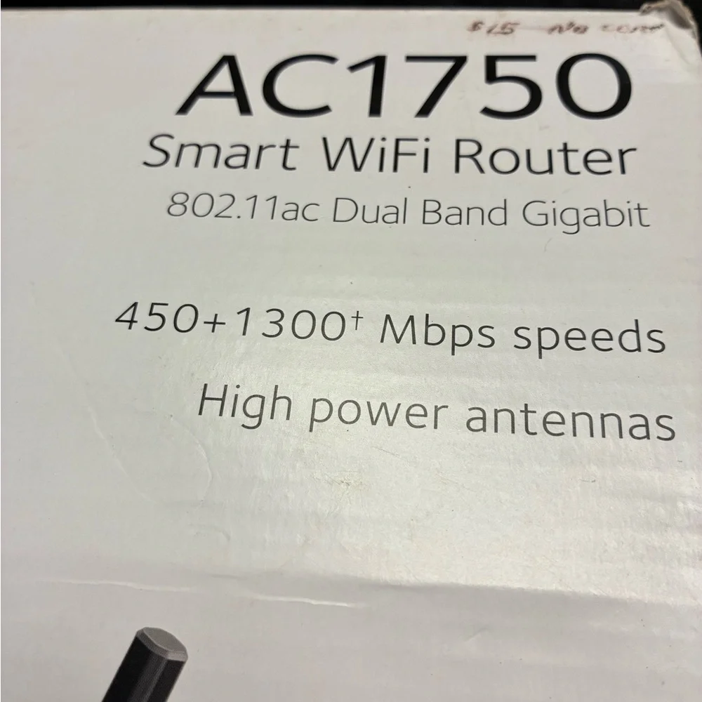 NETGEAR Black Wireless Router with Antennas - Picture 3 of 12